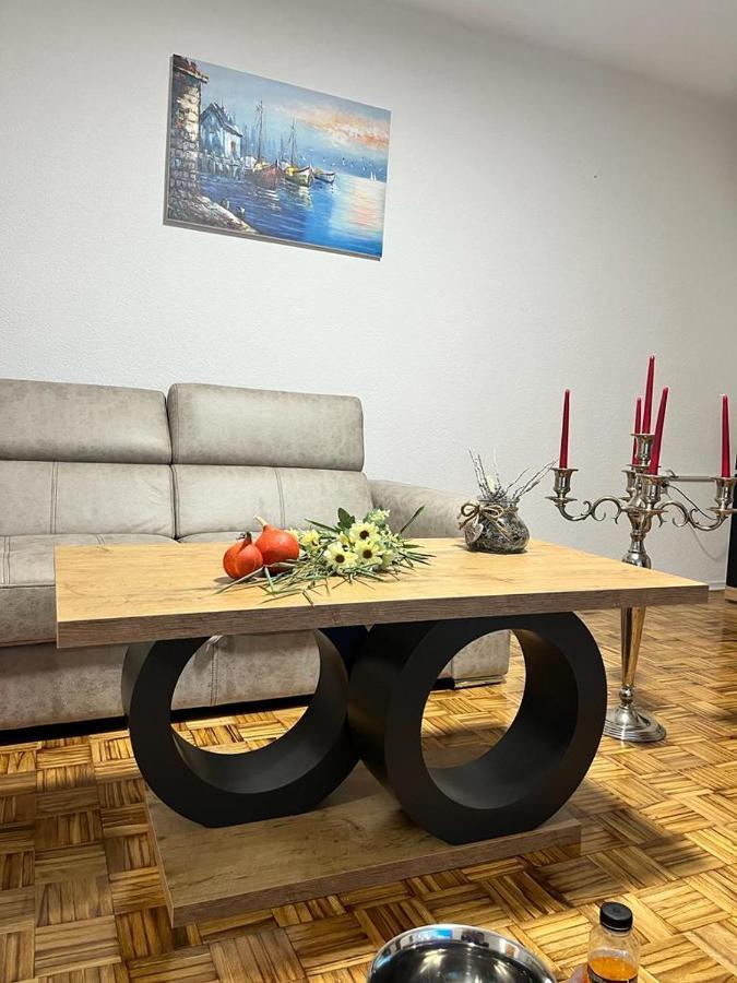 شقة Stan Na Dan Kozarska Dubica Bosanska Dubica المظهر الخارجي الصورة